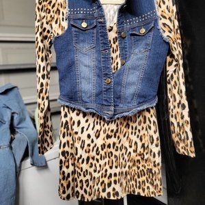 Jean sleeveless jacket with dress